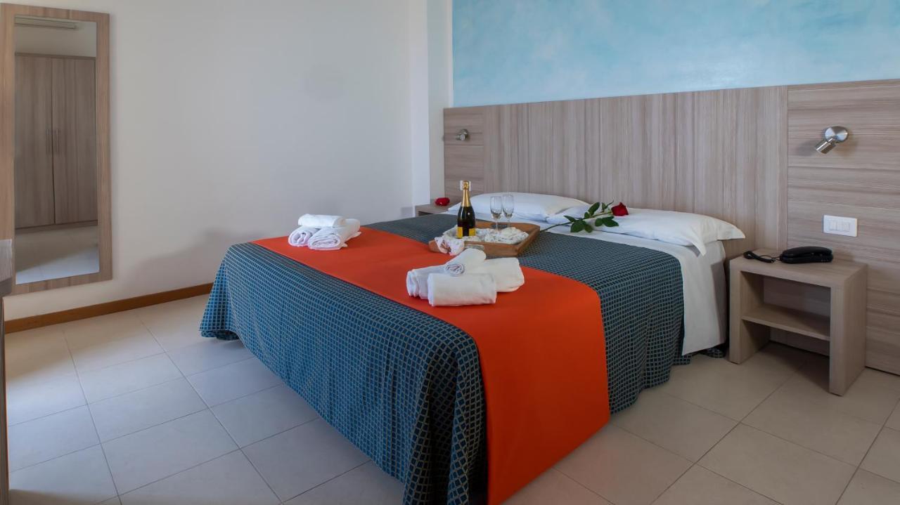 Hotel President'S Pesaro Exterior foto