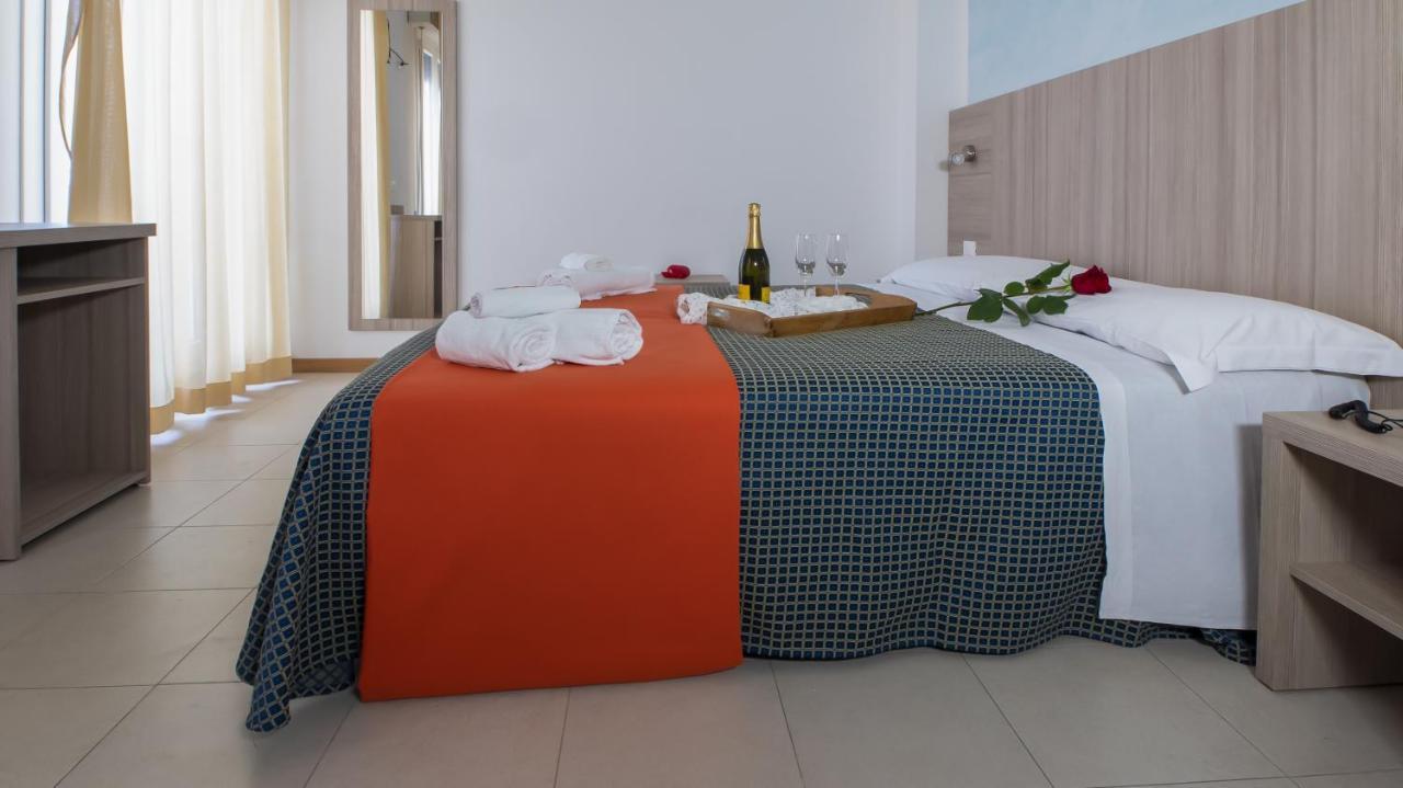 Hotel President'S Pesaro Exterior foto