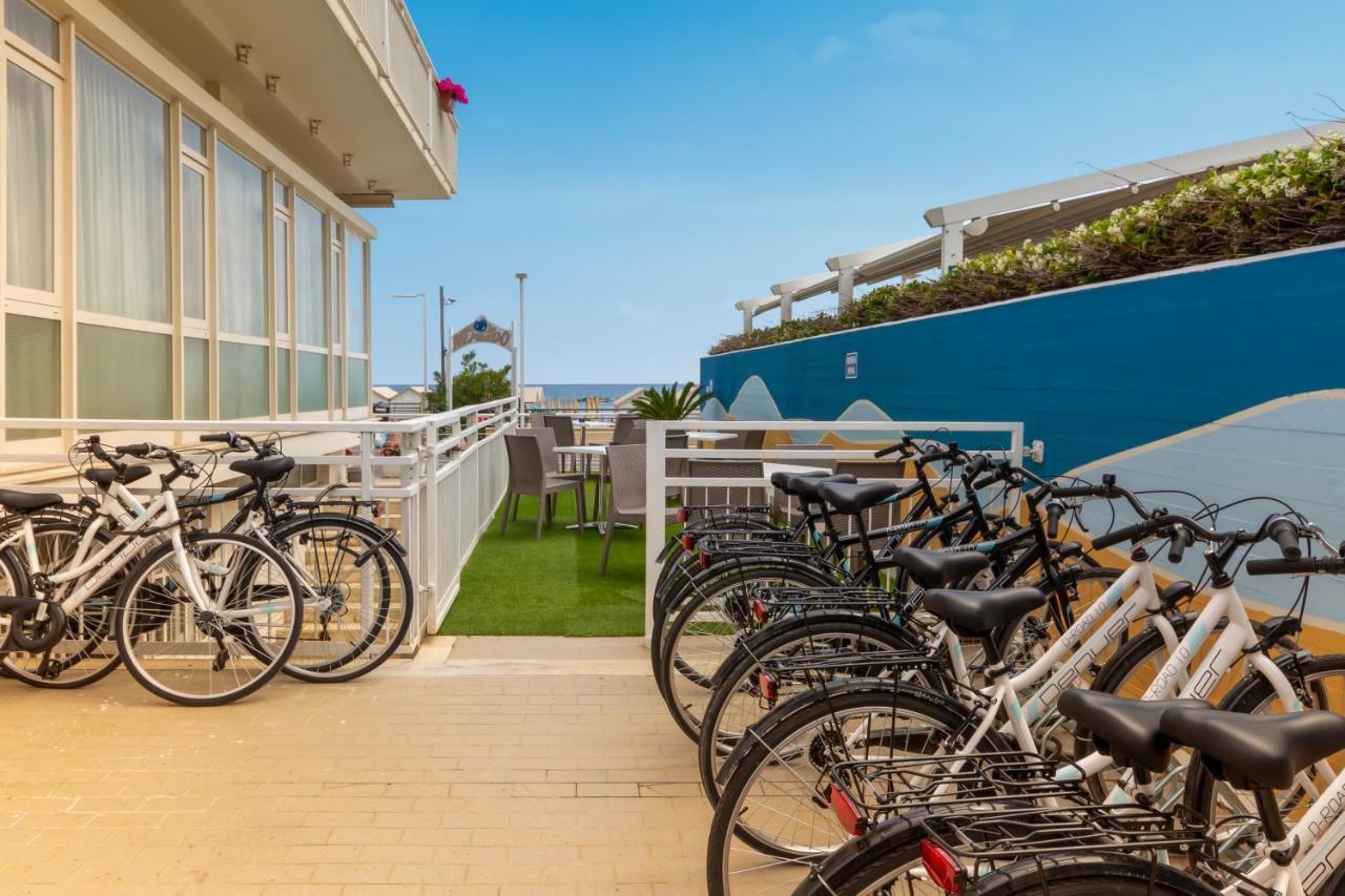 Hotel President'S Pesaro Exterior foto